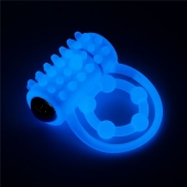 Голубое, светящееся в темноте виброкольцо Lumino Play Vibrating Penis Ring - Lovetoy - в Северске купить с доставкой