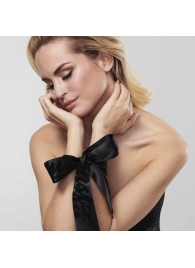 Черные ленты для связывания SILKY SENSUAL HANDCUFFS - Bijoux Indiscrets - купить с доставкой в Северске