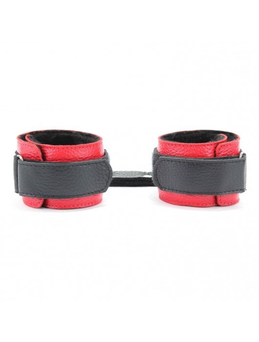 Красно-чёрные кожаные наручники с меховым подкладом - БДСМ Арсенал - купить с доставкой в Северске